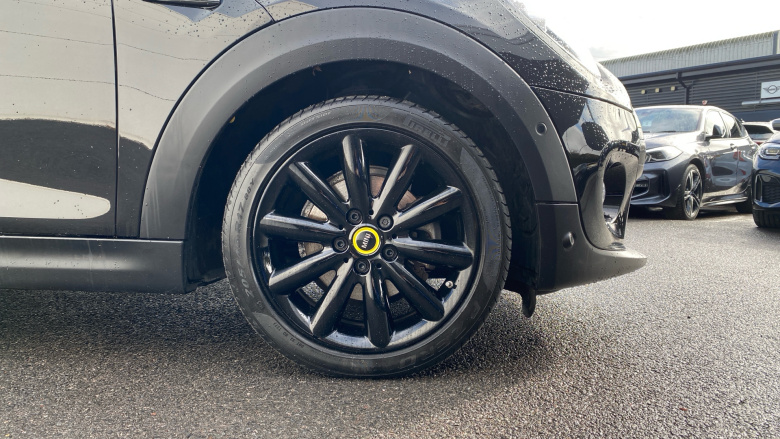 MINI Hatchback 135kW Cooper S Level 3 33kWh 3dr Auto Electric Hatchback